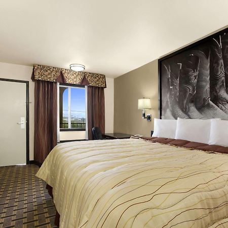 Super 8 By Wyndham Fort Worth Tx חדר תמונה