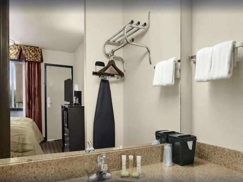 Super 8 By Wyndham Fort Worth Tx מראה חיצוני תמונה