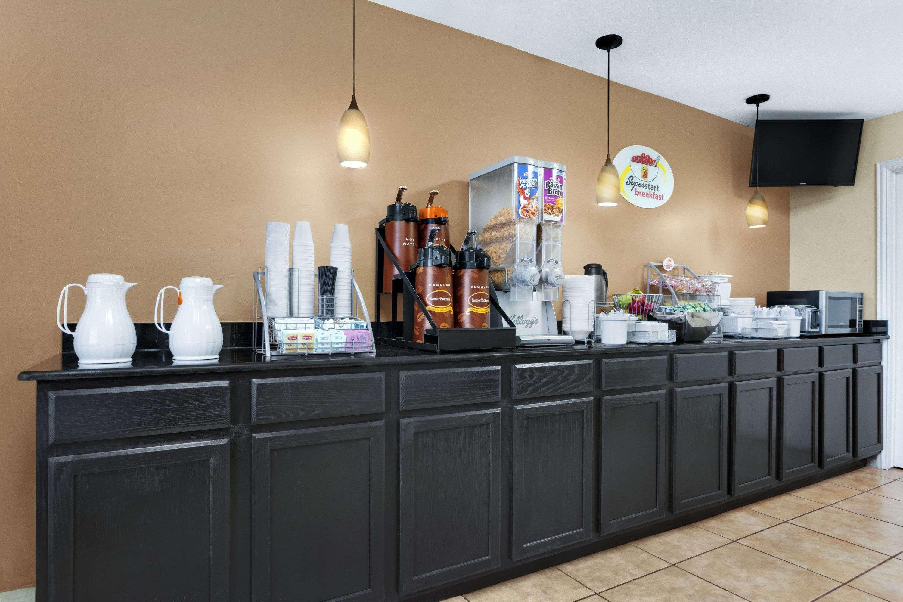 Super 8 By Wyndham Fort Worth Tx מראה חיצוני תמונה
