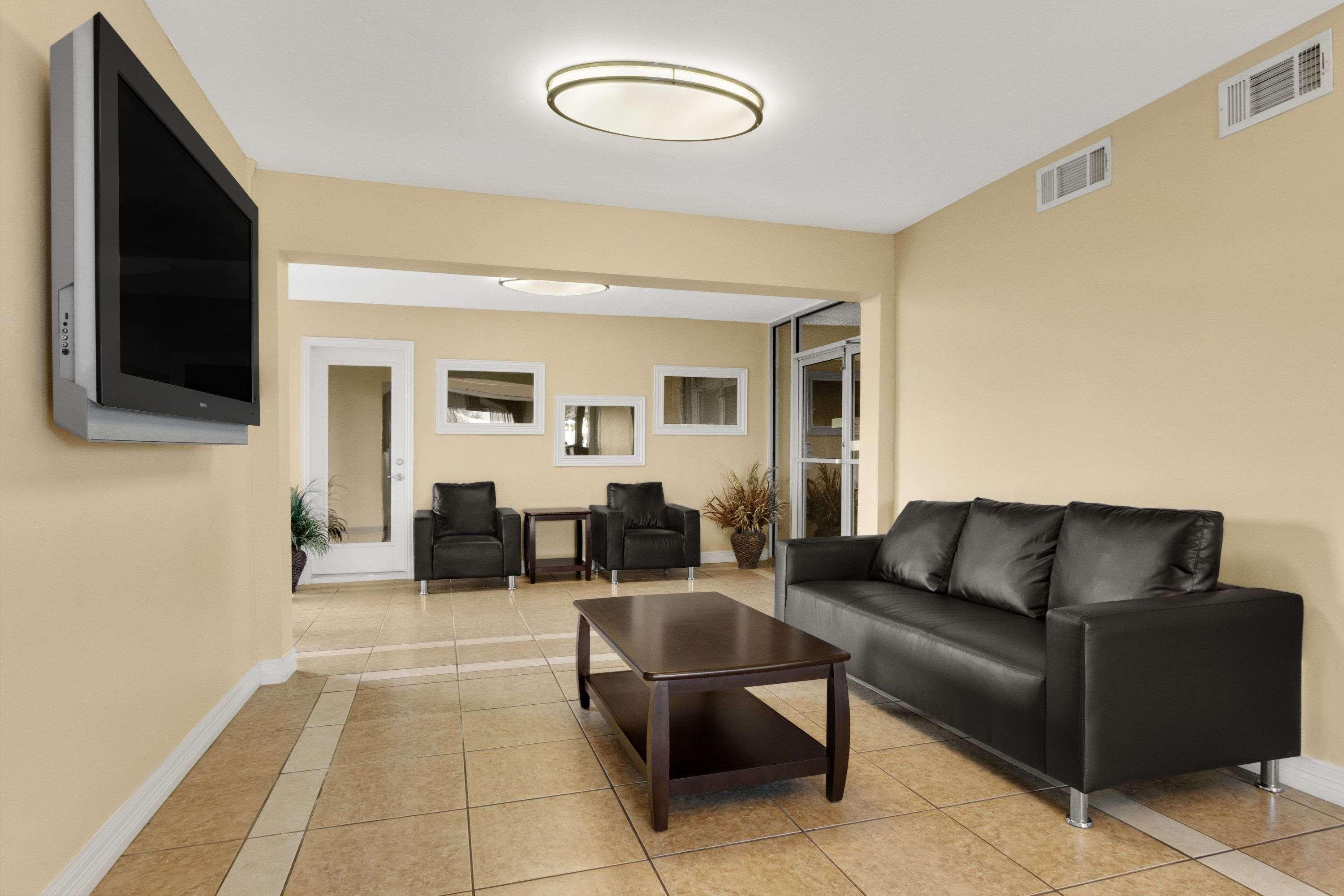 Super 8 By Wyndham Fort Worth Tx מראה פנימי תמונה